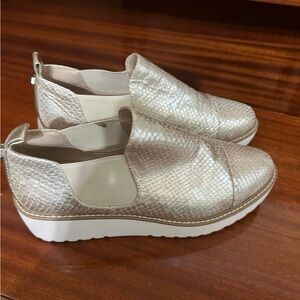 DKNY Soft Gold Asher Slip on Platforms shoes